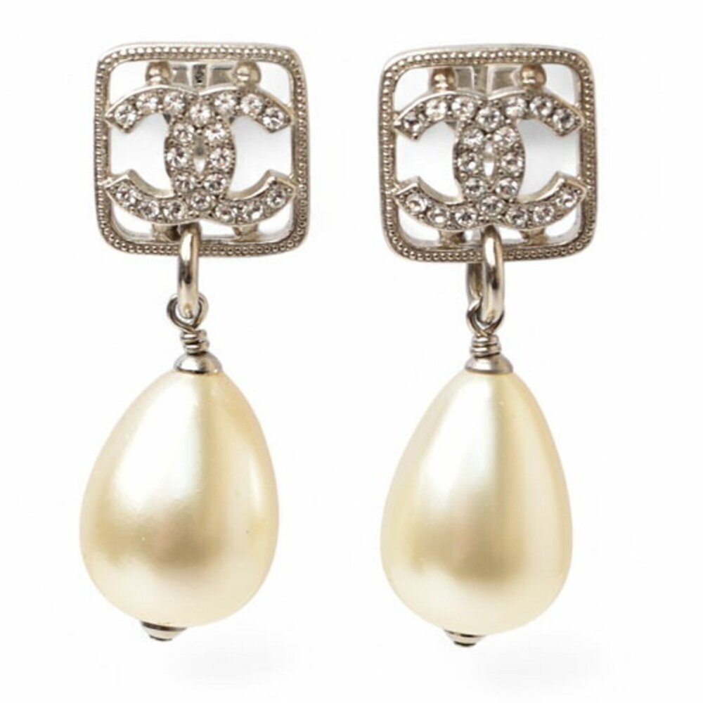 CHANEL Gold Pearl Logo Earrings - Picture 5 of 6